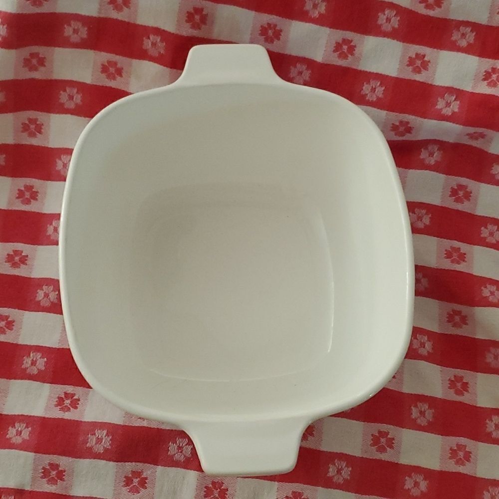 Corningware 1 3/4 quart Dish - Picture 6 of 7